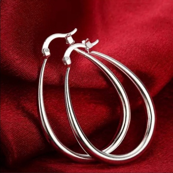 💎¥¥ NEW S925 STERLING SILVER OVAL HOOP EARRINGS - Picture 3 of 4